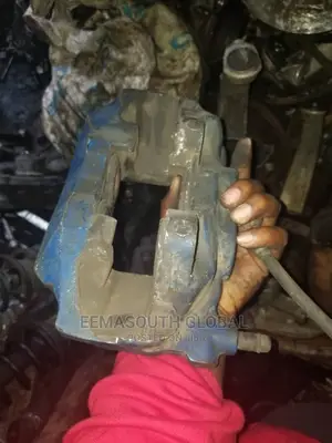 Front Caliper for Lexus Gs300 and Gs350 Set