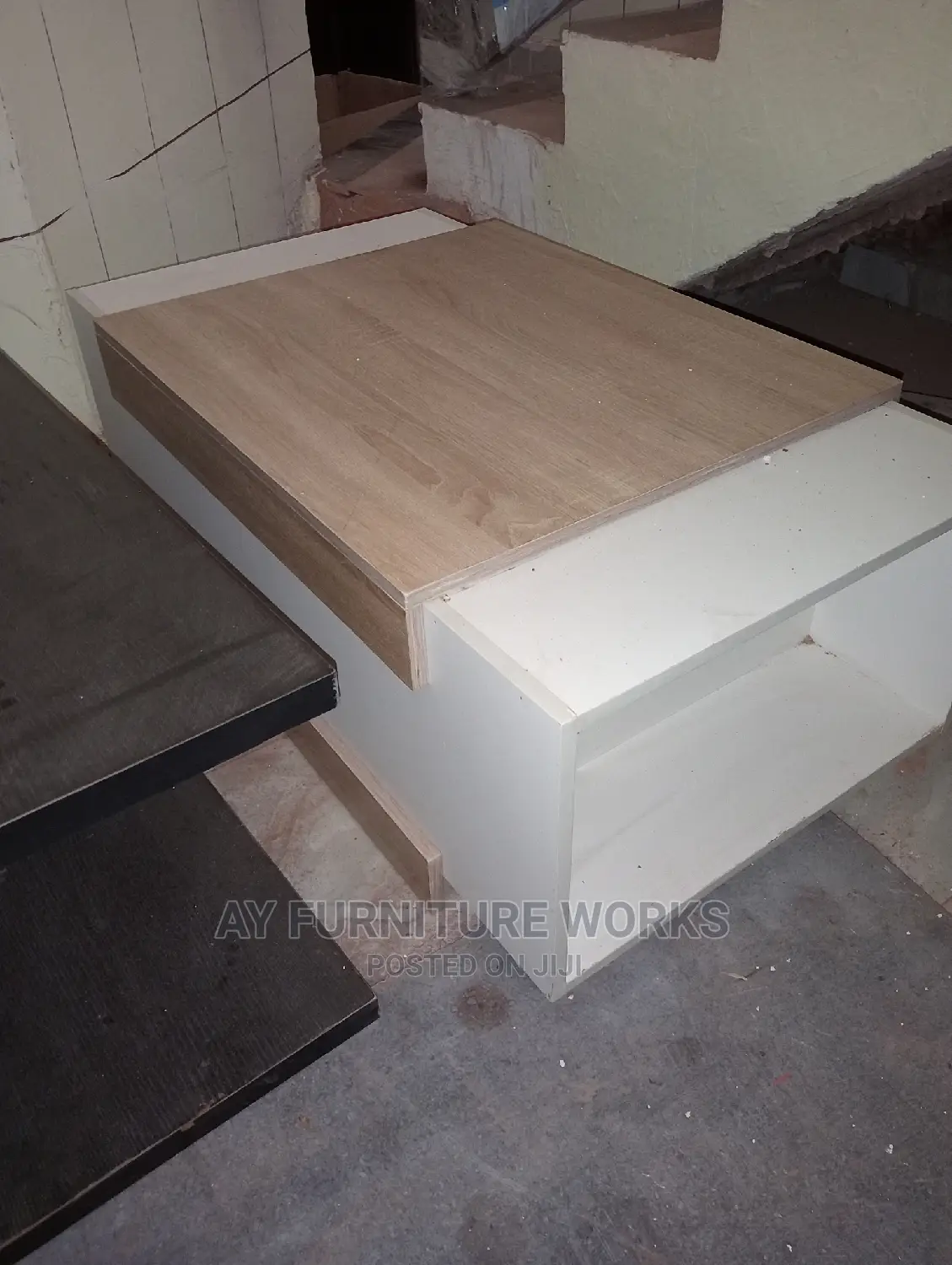 Portable Centre Table