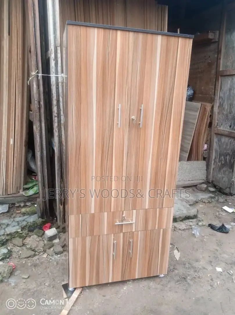 32 Inches Wardrobe