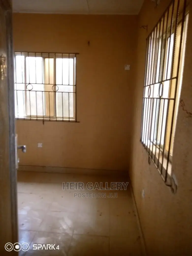 1bdrm Room & Parlour in Alaworo, Badagry for rent