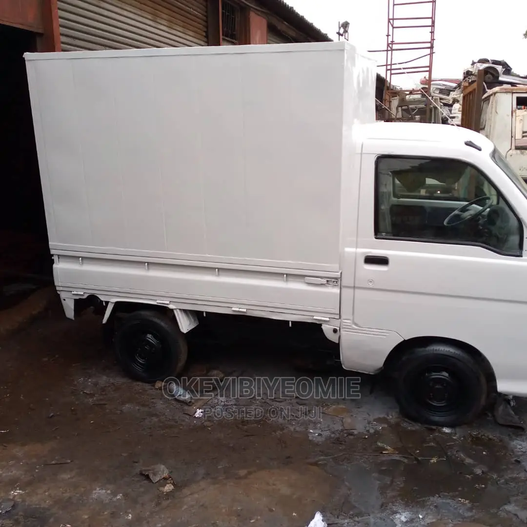 Daihatsu Hijet 2010
