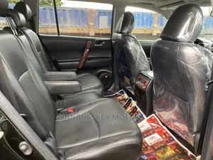 Toyota Highlander Limited 3.5l 4WD 2013 Black