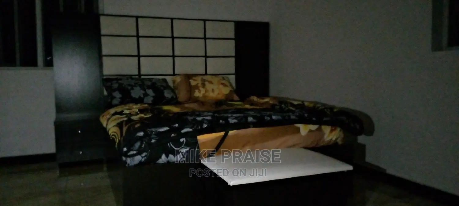 Quality 6ft by 6ft Bedframe
