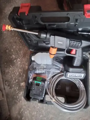 Cordless Car Pressure Washer 118v/ 6.0AH Battery (Hitachi)