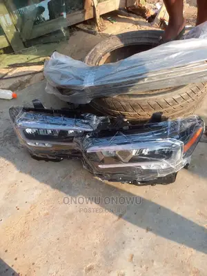 Complete Set Headlight for Tacoma 2018/2020