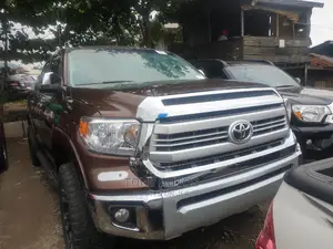 Toyota Tundra 2016 Brown
