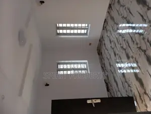 3bdrm Apartment in Shangisha, Magodo for rent