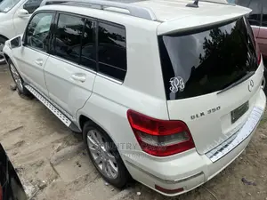 Mercedes-Benz GLK-Class 350 4MATIC 2010 White