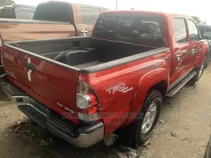 Toyota Tacoma 2010 Red
