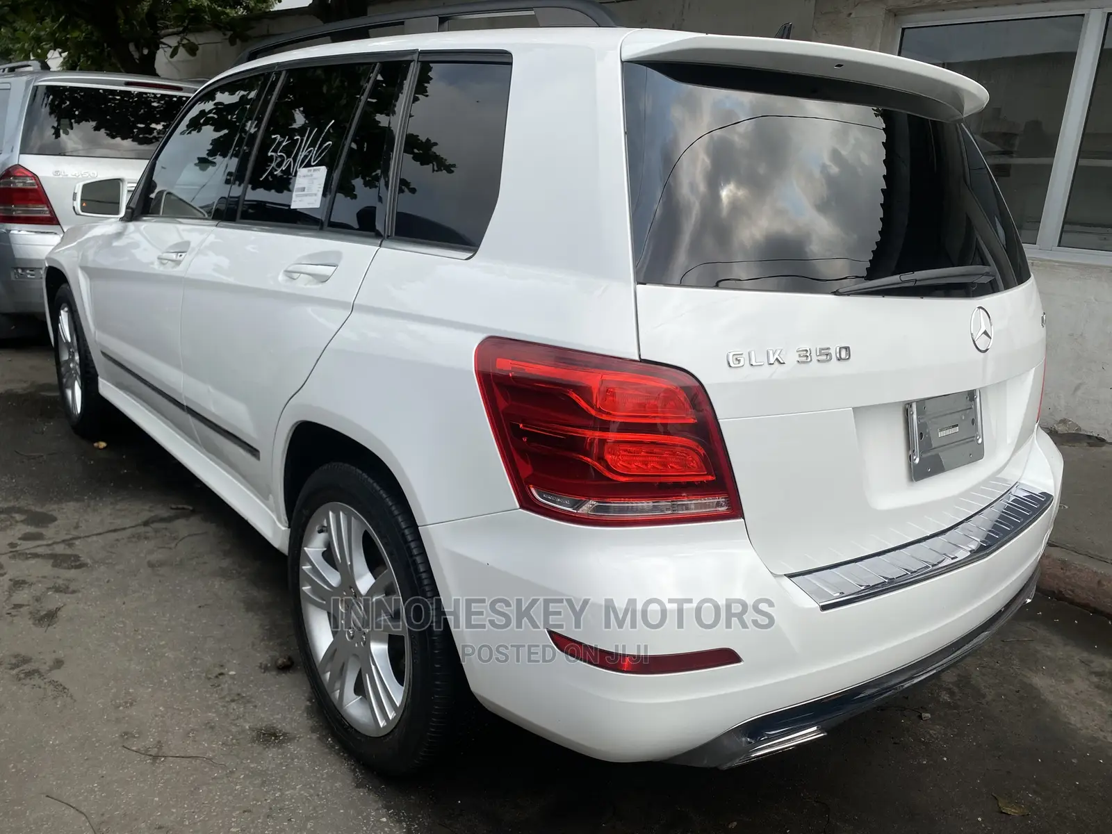 Mercedes-Benz GLK-Class Base GLK 350 4dr AWD 4MATIC (3.5L 6cyl 7A) 2015