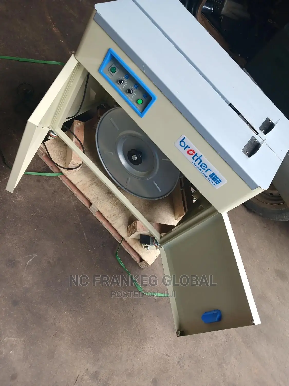 Industrial Semi Authomatic Strapping Machine