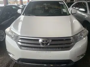Toyota Highlander Limited 2012 White