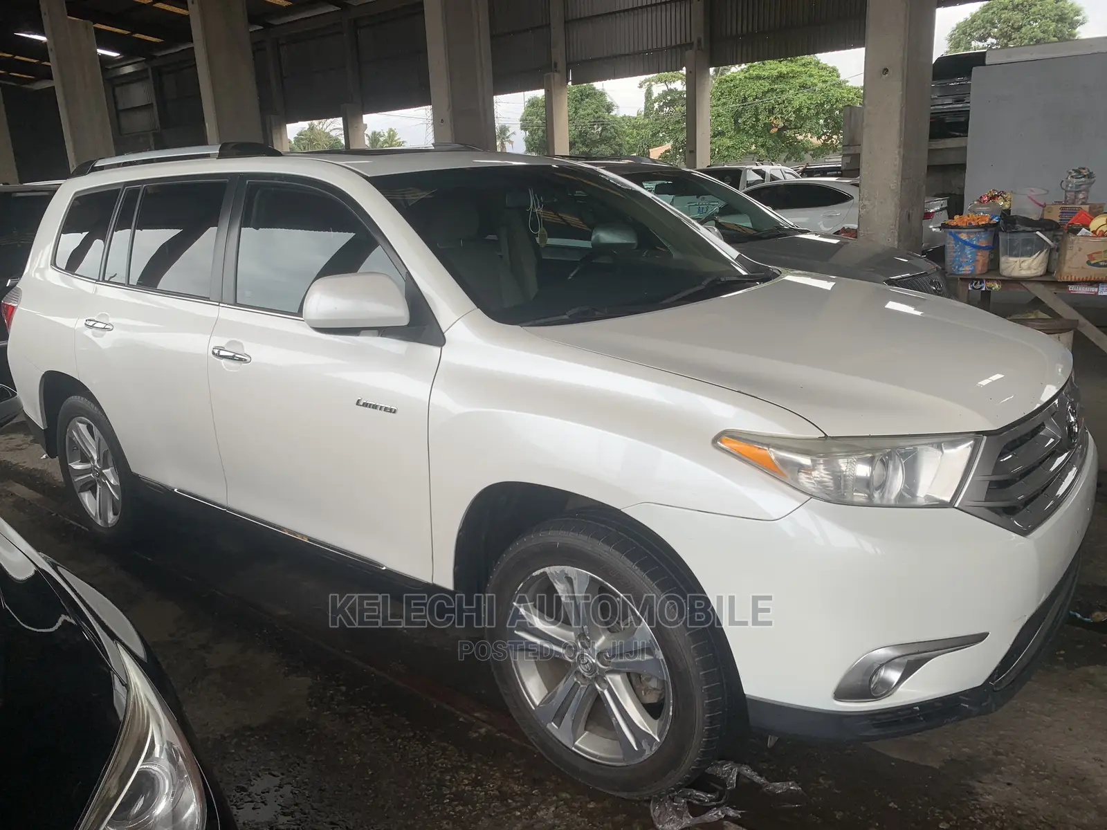 Toyota Highlander Limited 2012 White