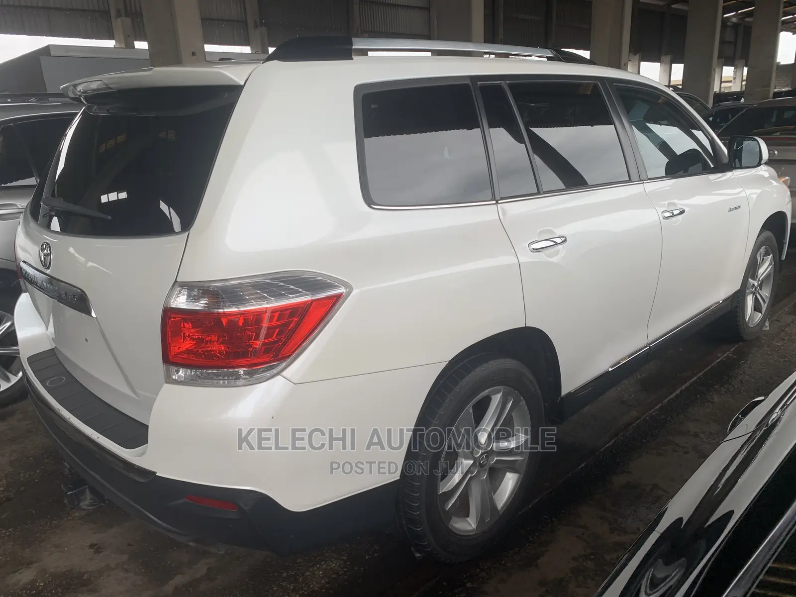 Toyota Highlander Limited 2012 White