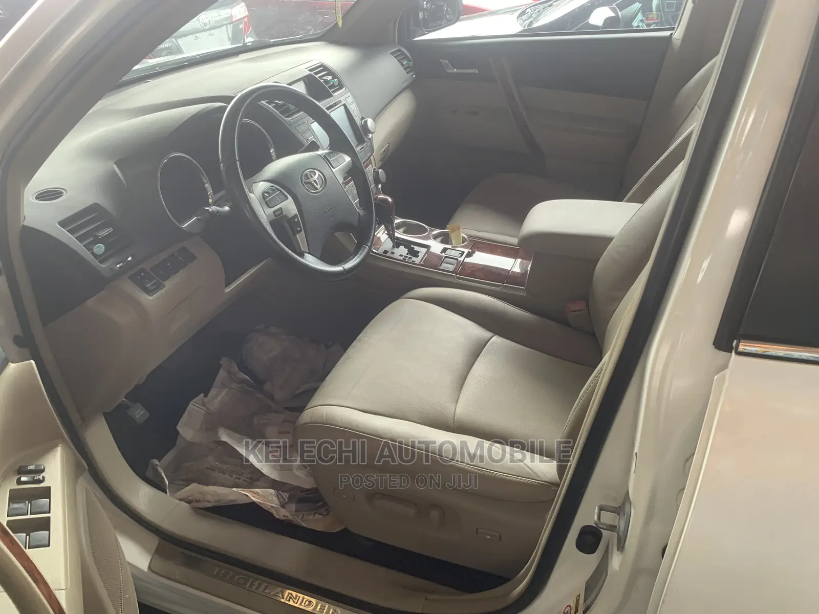 Toyota Highlander Limited 2012 White