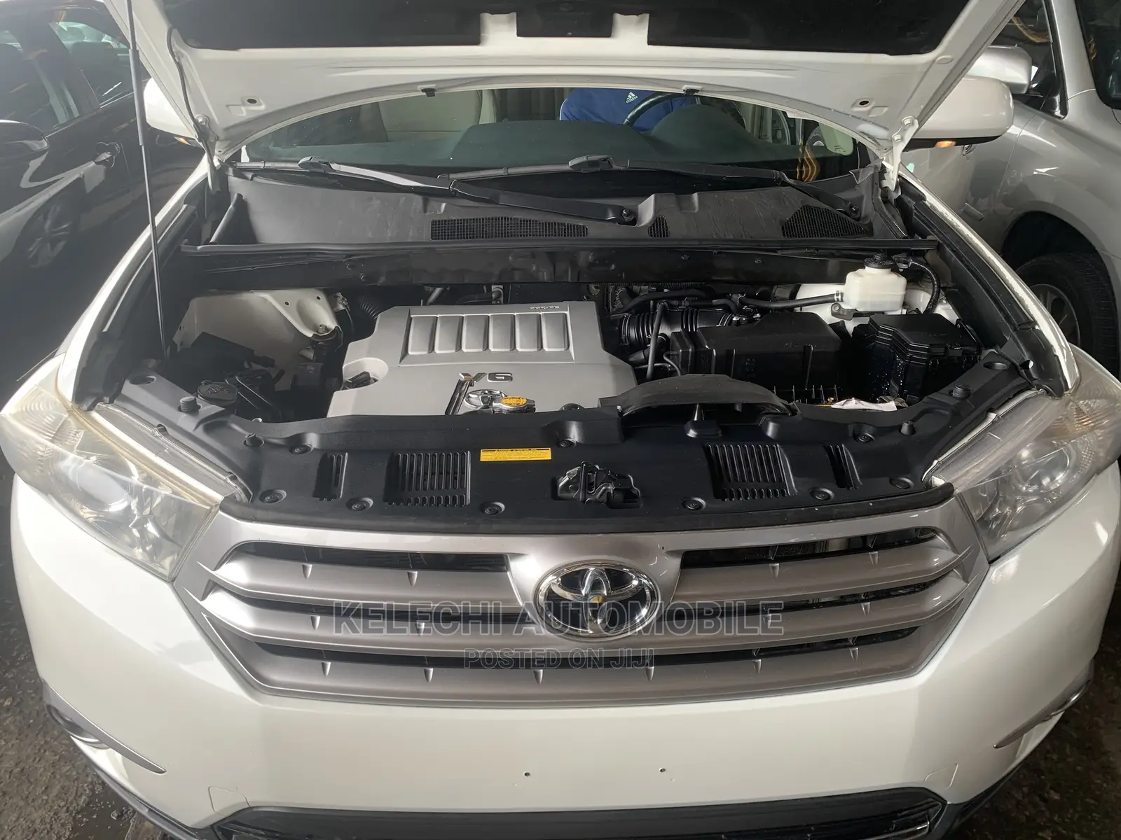 Toyota Highlander Limited 2012 White