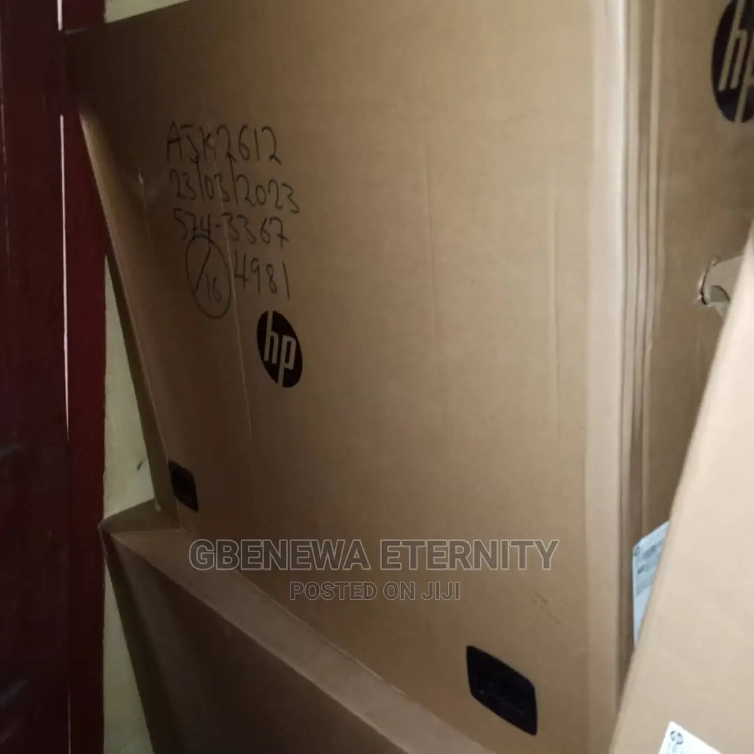 New Desktop Computer HP AiO 27 8GB Intel Core i5 SSD 512GB
