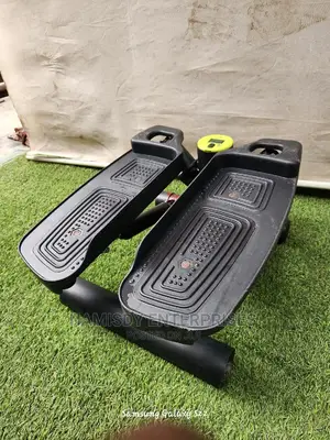 Black Twist Stepper