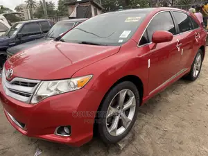 Toyota Venza V6 AWD 2012 Red