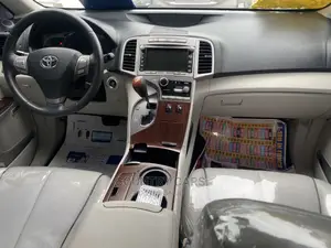 Toyota Venza V6 AWD 2012 Red