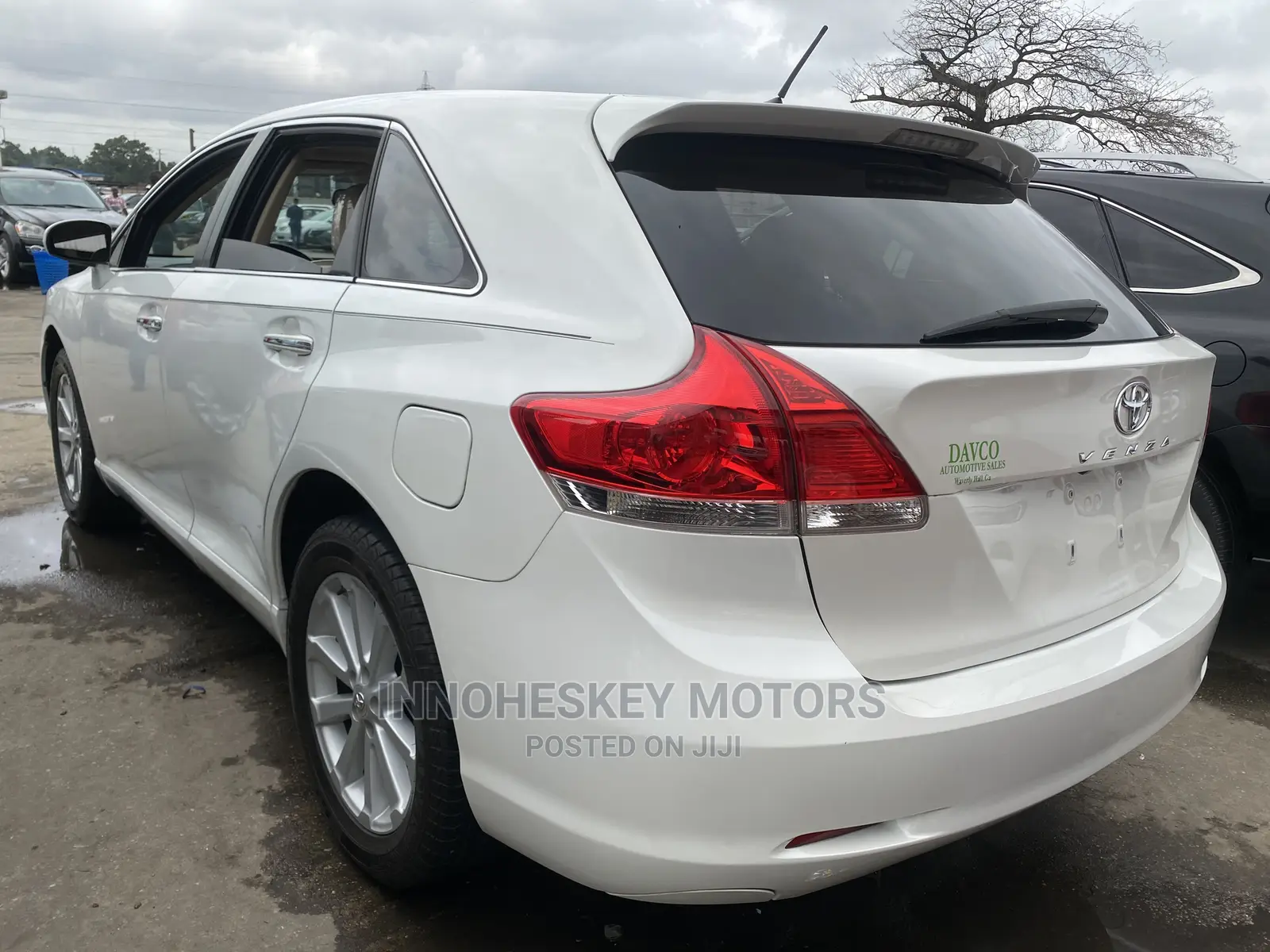 Toyota Venza AWD 2011 White
