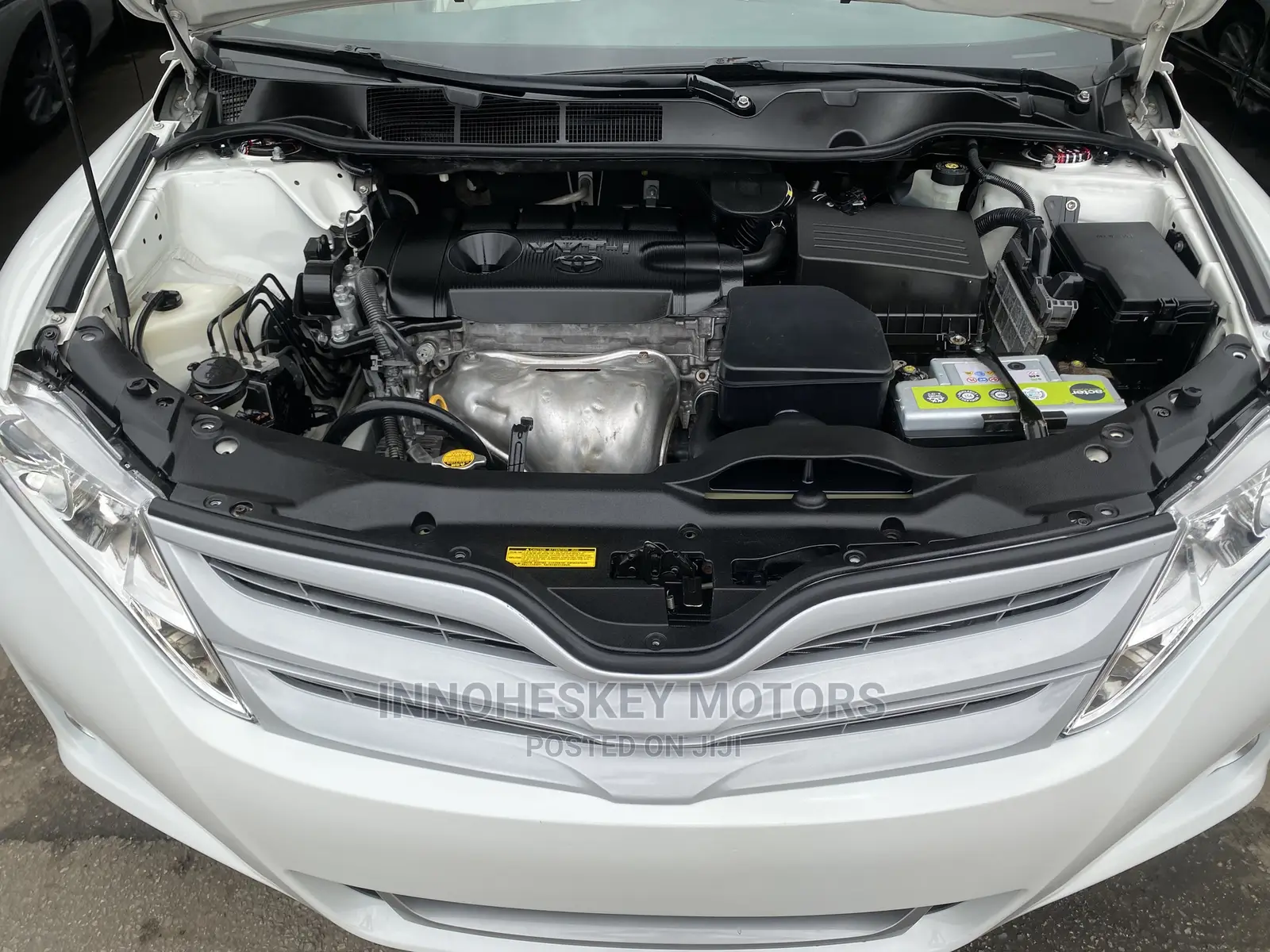 Toyota Venza AWD 2011 White