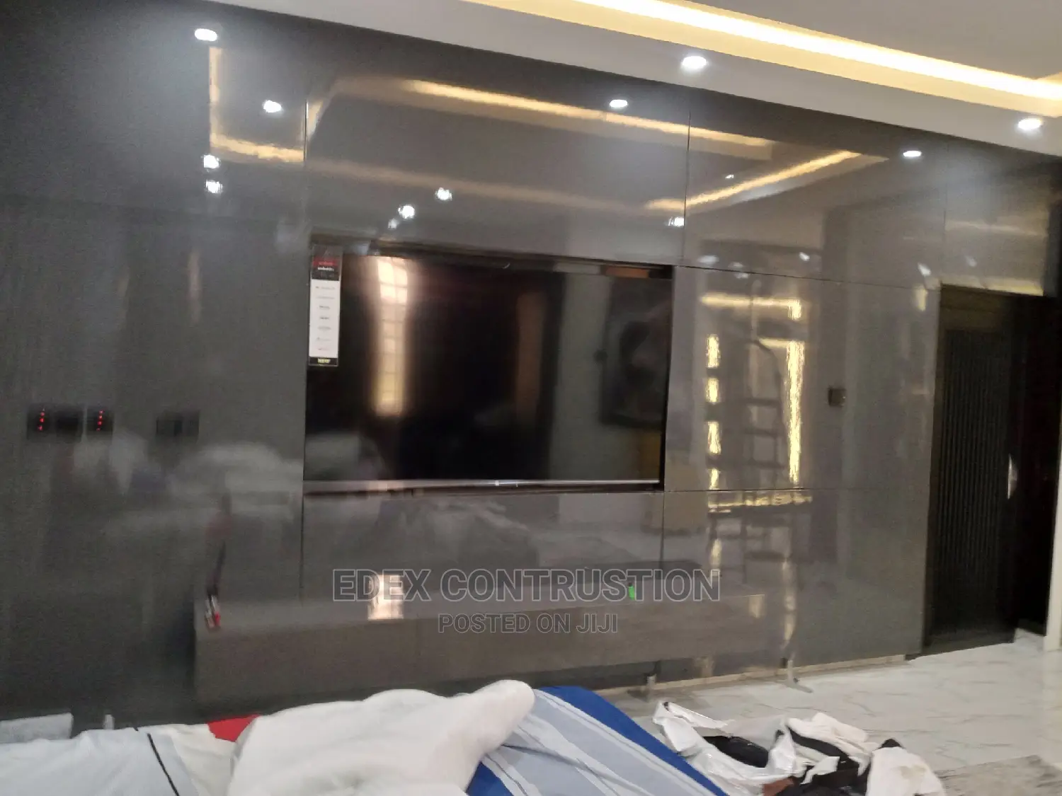 Wood Interior Cladding/Furnitures