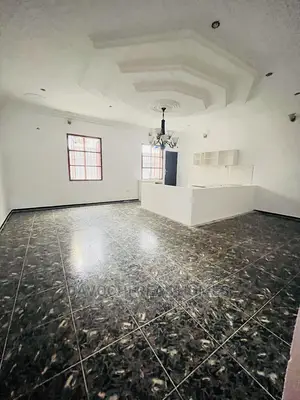 2bdrm Apartment in Lekki Phase 2 for rent
