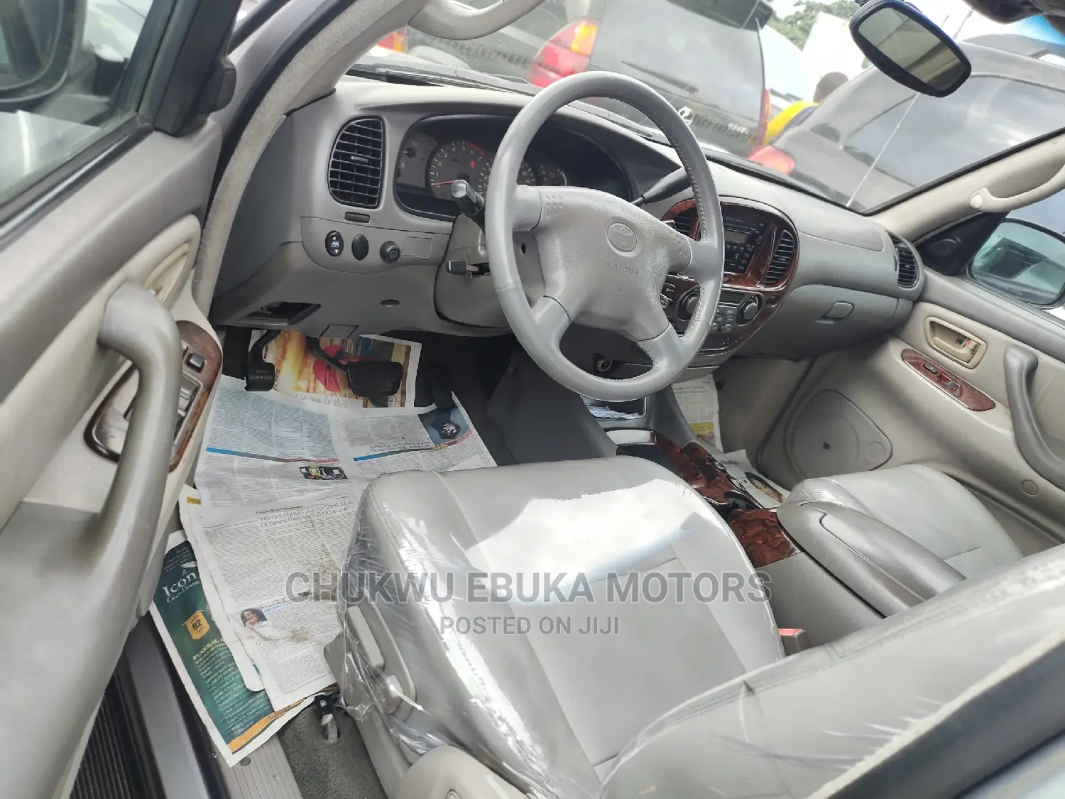 Toyota Sequoia 2004 Silver