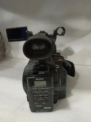 Sony Z7 Video Camera With Memory Card Adapter