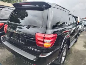 Toyota Sequoia 2004 Black