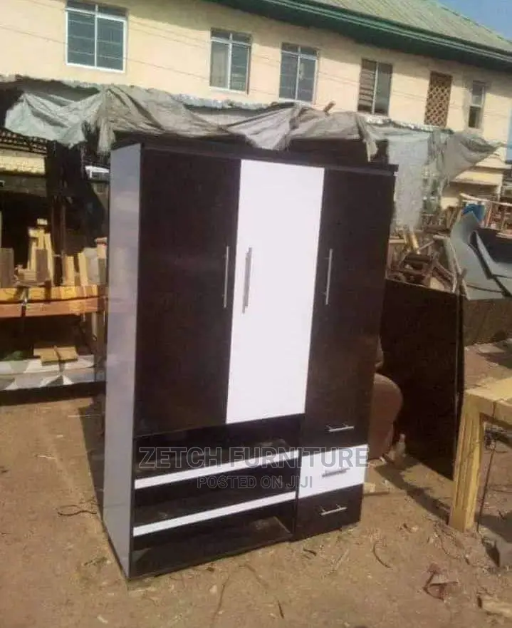 Standard 4x6 Wardrobe