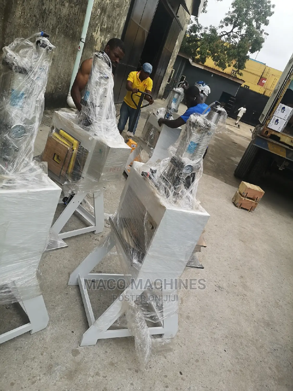 Nylon Blade Plate Punching Machine With Cylinder