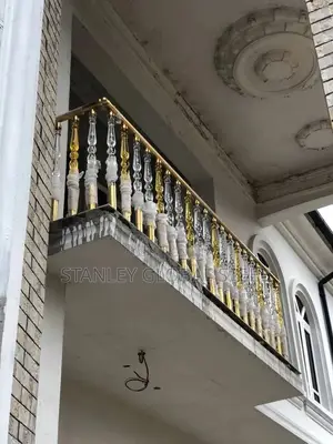 Crystal Rails Design Balcony