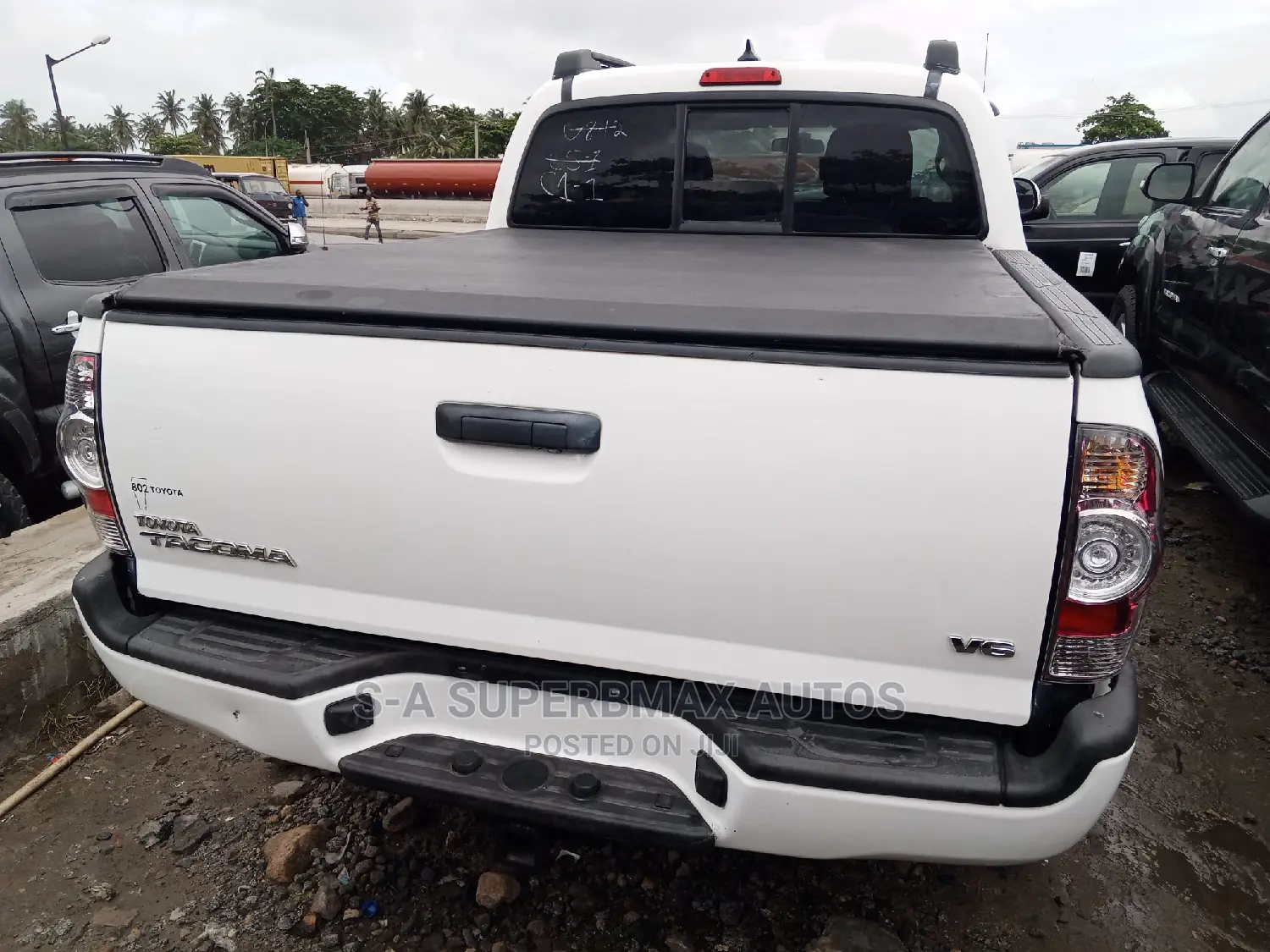 Toyota Tacoma 2015 White
