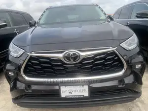 Toyota Highlander Limited 2021 Black