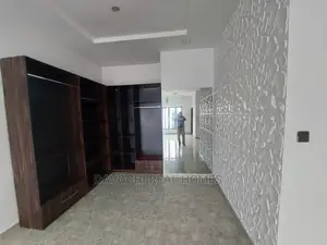 3bdrm Duplex in Immediately After, Lekki for rent