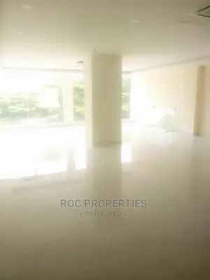 Open Plan Office/Shop/Photo Studio/Showroom for Rent