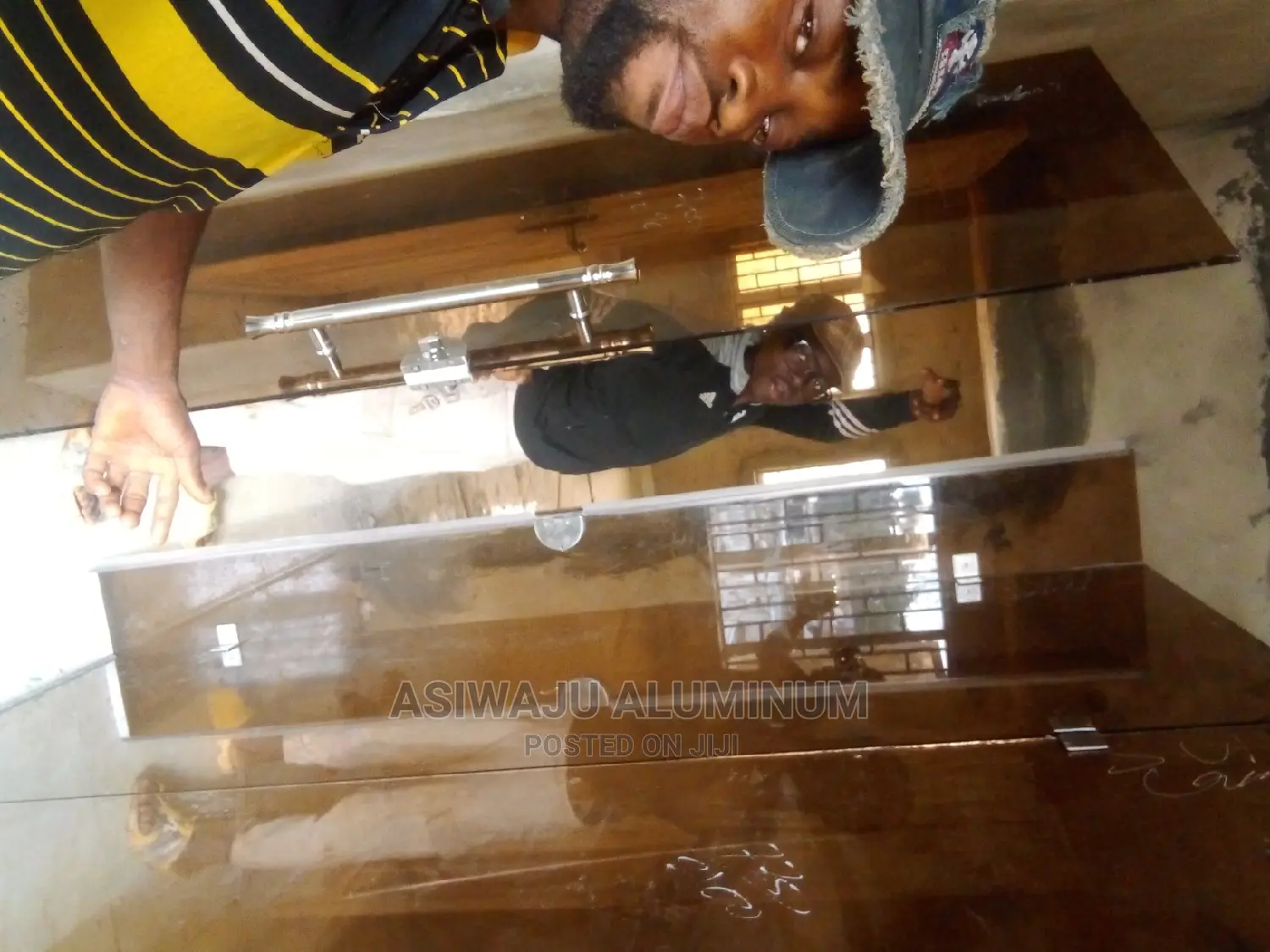 Frameless Glass Partition and Installation 