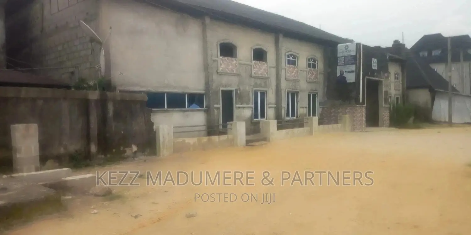 For SALE : A Sizeable Warehouse