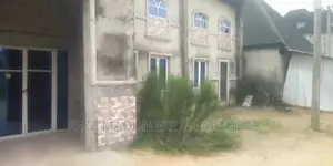 For SALE : A Sizeable Warehouse
