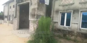 For SALE : A Sizeable Warehouse