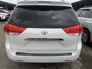 Toyota Sienna Limited 7 Passenger 2011 White