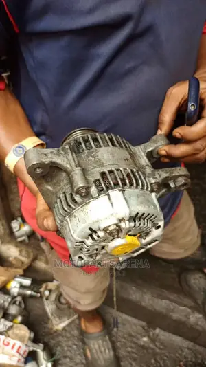 Alternator Toyota Corolla 2005