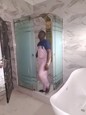 Tampared Shower Cubicle