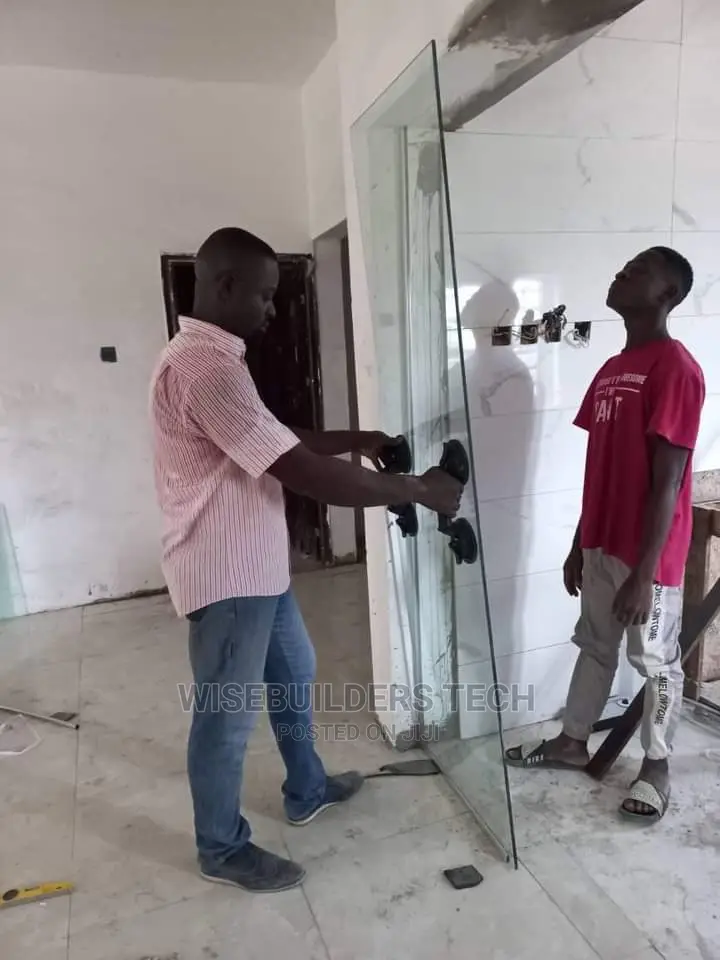 Tampared Shower Cubicle