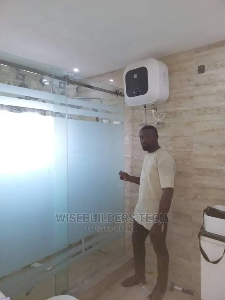Tampared Shower Cubicle