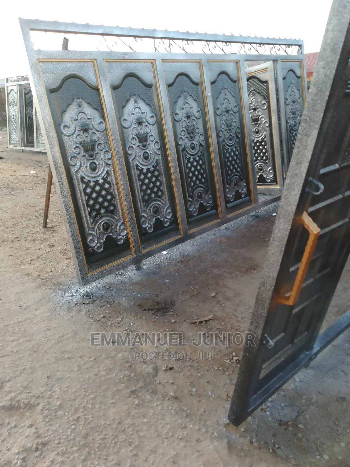 4500x2400 Iron Gates