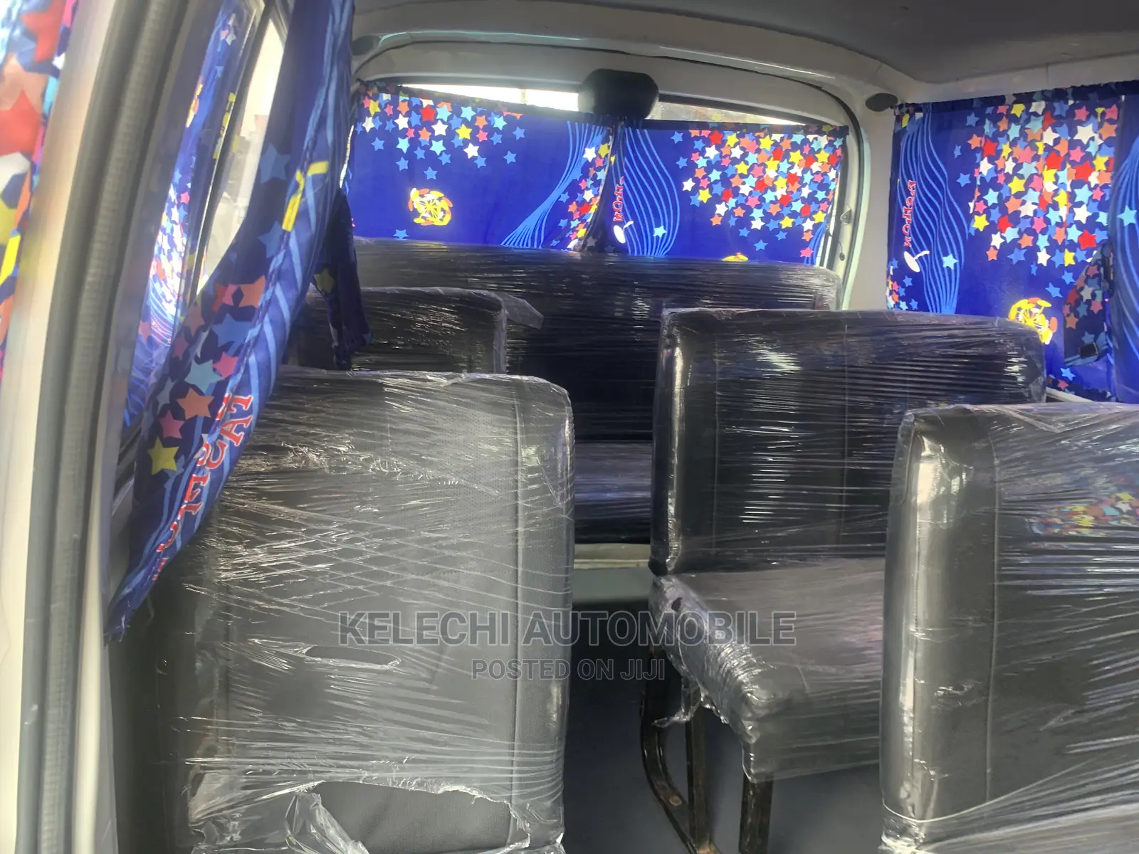 Toyota HiAce 2000 White