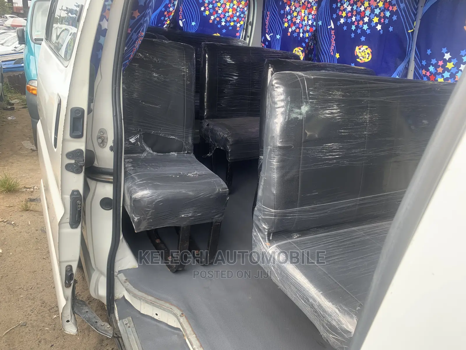 Toyota HiAce 2000 White
